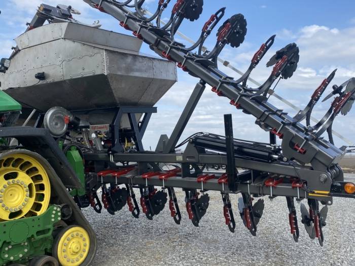 [We build high quality fertilizer equipment for FARMERS by FARMERS!]